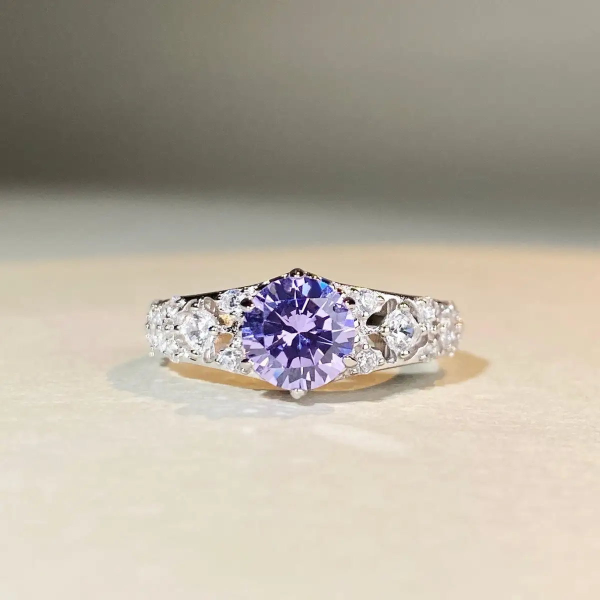 Magnetology Moissanite Diamond Ring - Image 3